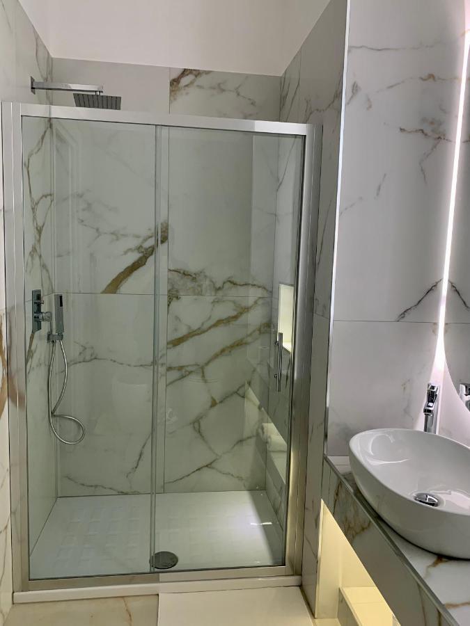 Ferdinando'S Home نابولي المظهر الخارجي الصورة
